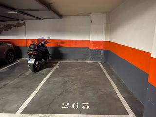 Parking coche en Calle obanos 12a