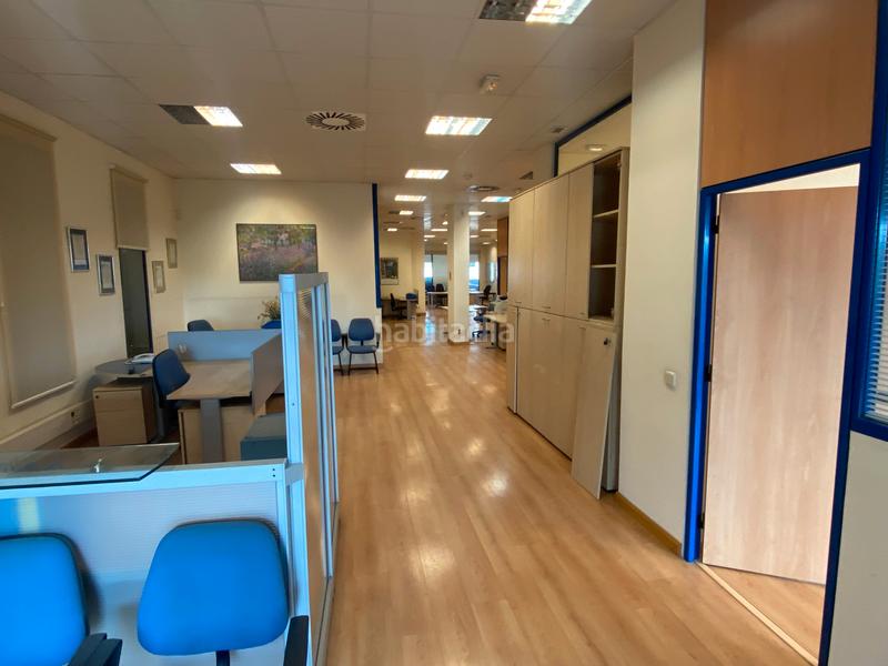 Foto 390a4dcd-394d-4516-bf2a-a4c70a518e72. Bureau dans calle de isabel colbrand 10 dans Las Tablas Madrid