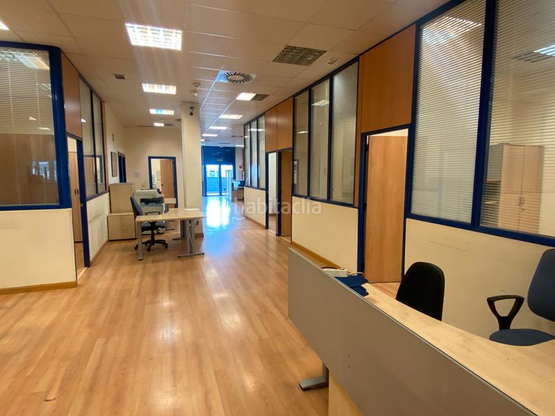 Foto b0cf324f-56b5-41ed-a1d4-aa560503c63b. Büro in calle de isabel colbrand 10 in Las Tablas Madrid
