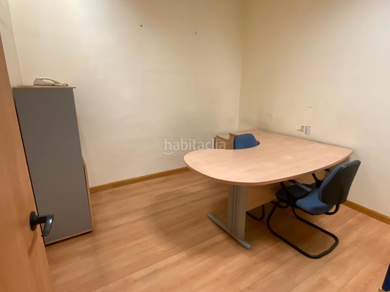 Foto c830301e-5500-46f3-b88c-8f86dd939bb4. Büro in calle de isabel colbrand 10 in Las Tablas Madrid