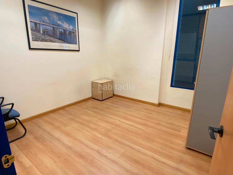 Foto 598a7a83-e786-4236-957f-aff24625fa99. Oficina en calle de isabel colbrand 10 en Las Tablas Madrid