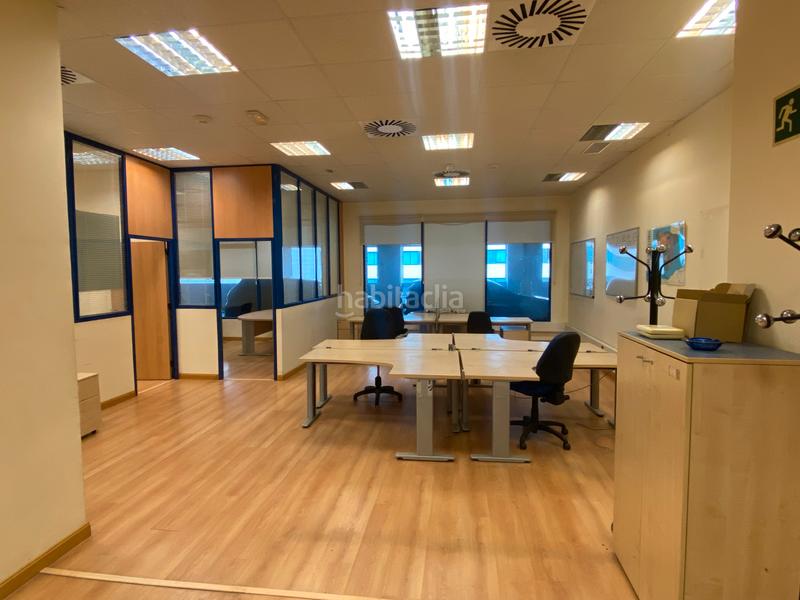 Foto a36b2a22-5942-4af9-8ad3-8c4242316184. Oficina en calle de isabel colbrand 10 en Las Tablas Madrid