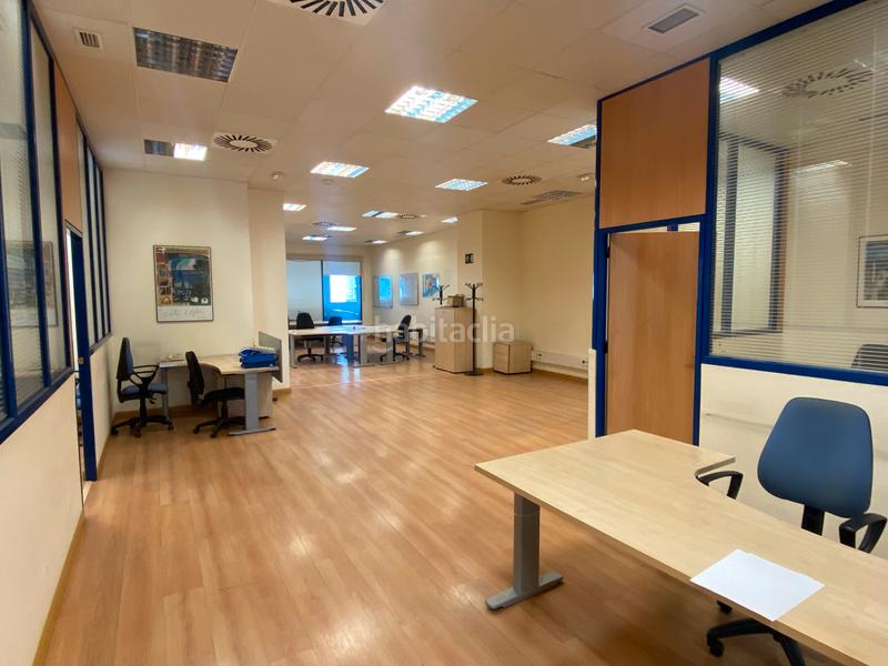 Foto e7ce5193-e715-4673-ae4a-8578092fabaa. Oficina en calle de isabel colbrand 10 en Las Tablas Madrid