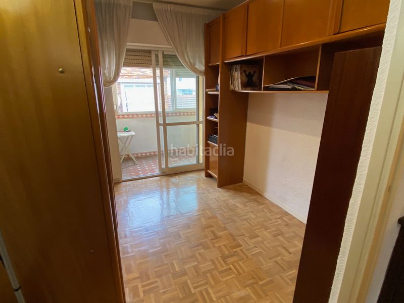 Foto dc522088-b9f4-4158-8738-11bd975b2f05. Pis a calle de nicolás usera 63 a Almendrales Madrid