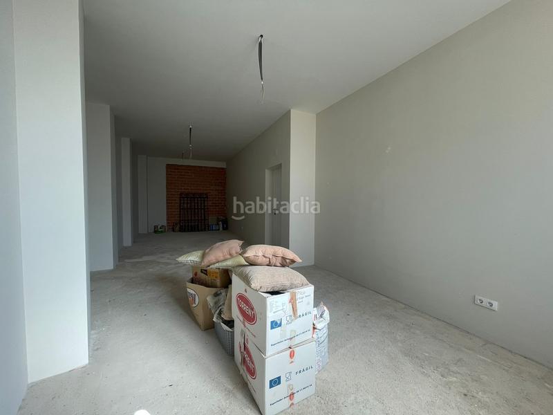 Foto 3dec3cff-ed25-46b4-abf4-f469224f22ce. Alquiler local comercial en Centro Fuenlabrada