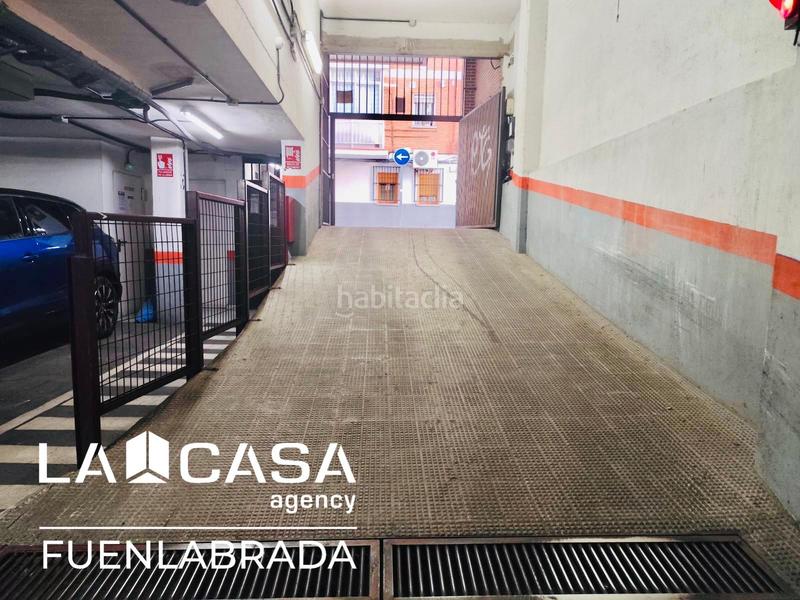Foto 4e04bf93-395a-4d7d-b557-8e51054dcce0. Autoparkplatz in Centro Fuenlabrada