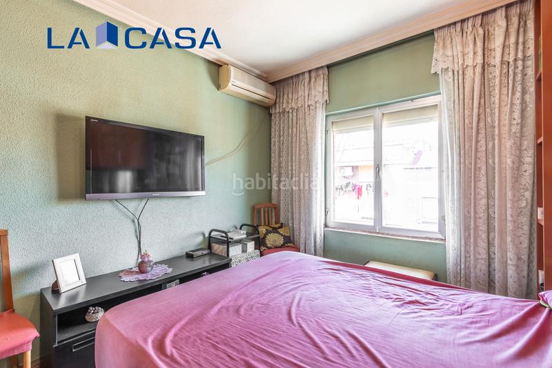 Foto 83a95e64-815d-466d-ae45-3b7f15e636a5. Flat with heating in Pradolongo Madrid