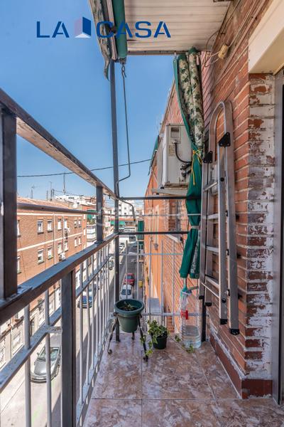 Foto b13e0b8f-024c-4efd-b376-a8285ba4f79d. Flat with heating in Pradolongo Madrid