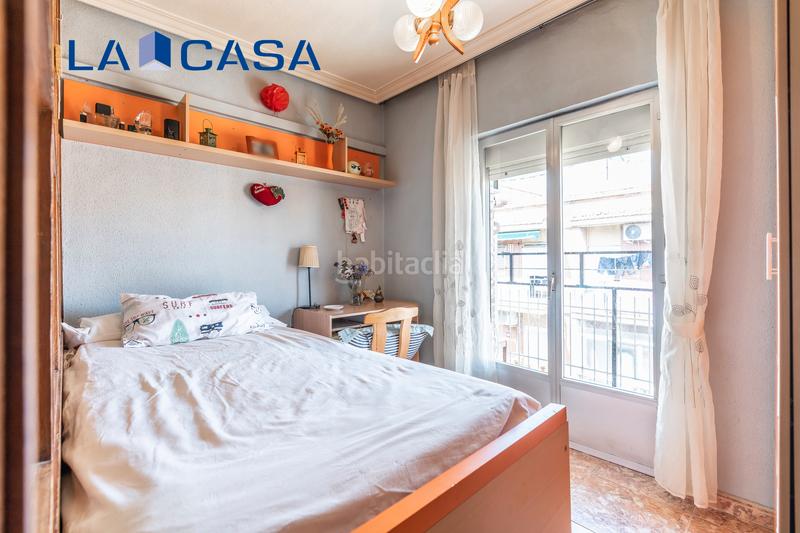 Foto c3697b86-a9cf-49d6-929f-de00f2dcfc0b. Flat with heating in Pradolongo Madrid