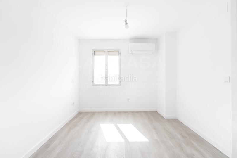 Foto 71b38bd4-30c4-47a1-98cf-0aac54833bcb. Etagenwohnung mit heizung in Simancas Madrid