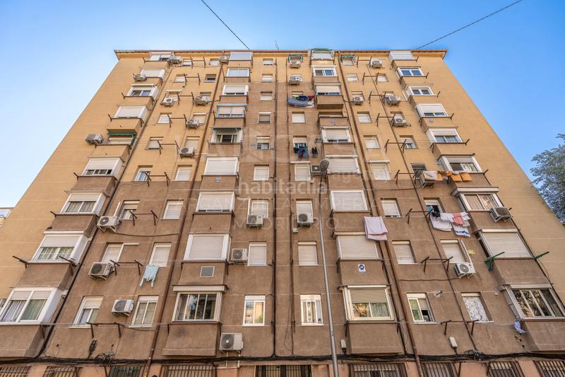 Foto 9c620414-211e-4c9e-b7a9-8a32148a6995. Etagenwohnung mit heizung in Simancas Madrid