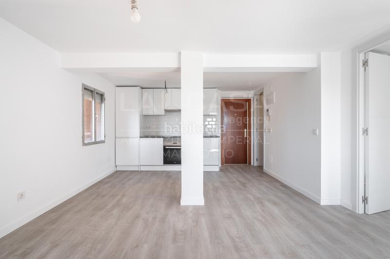 Foto c8d7cc28-9bdd-49c3-81ad-656061c8f9b4. Etagenwohnung mit heizung in Simancas Madrid