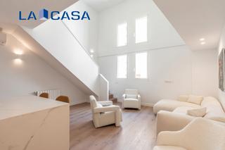Duplex in Paseo del Prado