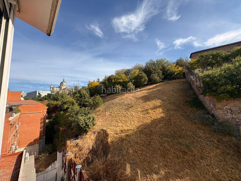 Foto c5ece6db-6ae9-4dd1-a0c7-b9340eb48330. Rent flat with heating in Palacio Madrid