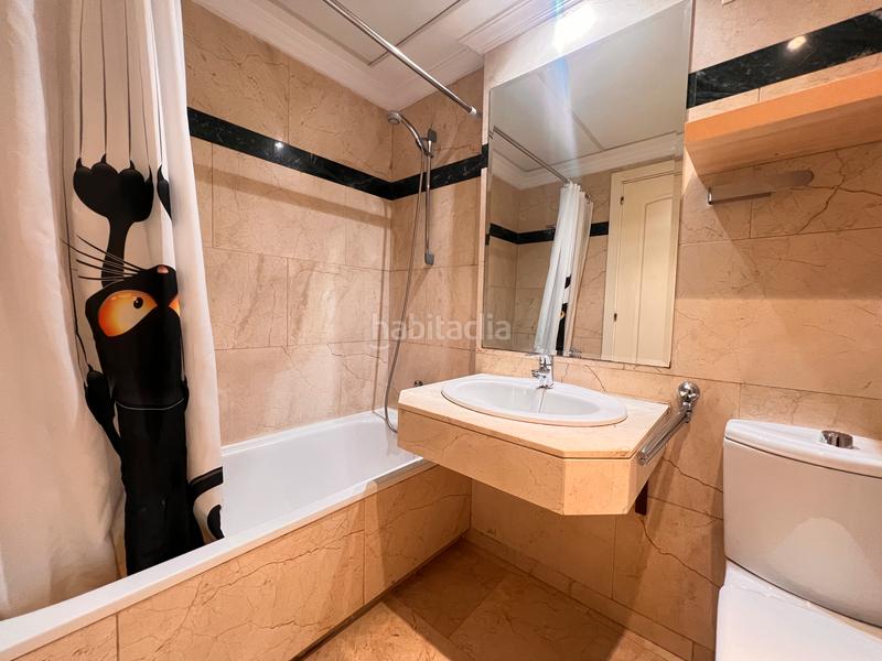 Foto c9914a74-e541-4375-bb33-bd0b6af47425. Alquiler piso  en alquiler en maestro guerrero, en Madrid