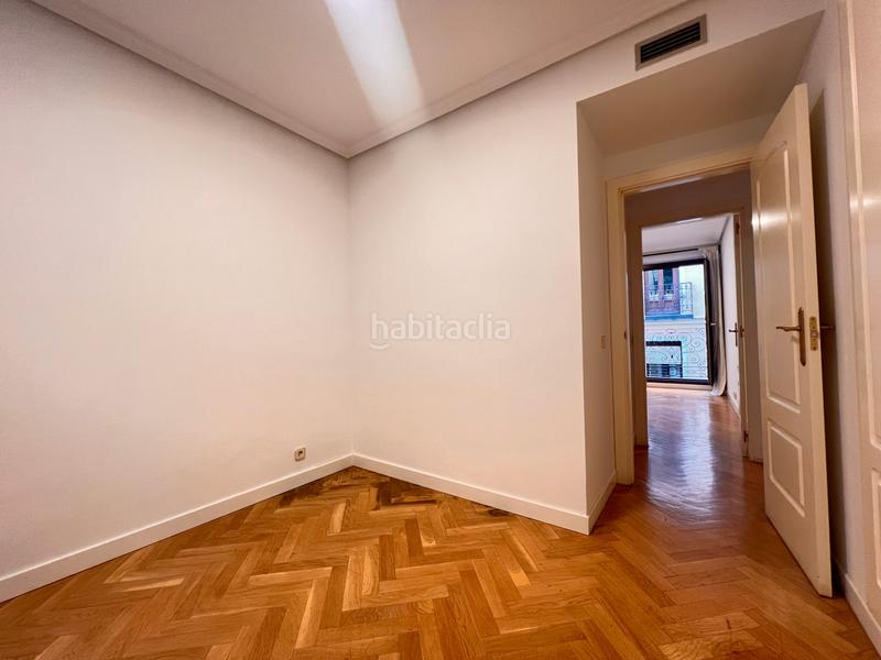 Foto 39cda039-1d5f-4c7a-8d7e-d93a1da593e1. Rent flat with heating in Universidad-Malasaña Madrid