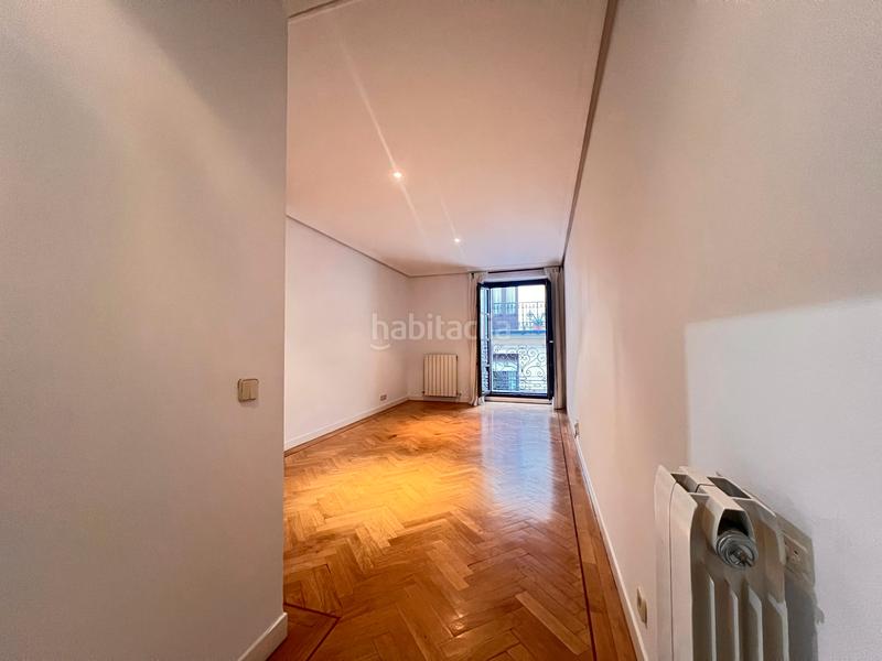 Foto 774a9963-2a16-4ac3-a13b-f0ed508ca04e. Rent flat with heating in Universidad-Malasaña Madrid