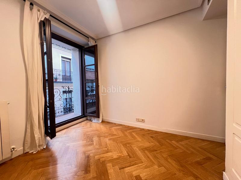 Foto 9589b15a-7189-45c4-8de2-89080eaee891. Rent flat with heating in Universidad-Malasaña Madrid