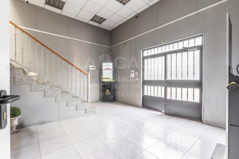 Foto 14d28ade-9a01-4698-8e52-83077b941949. Capannone industriale in Leganés norte Leganés