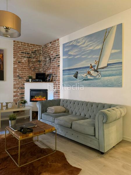 Foto 5476d2c3-bb07-45ee-b20b-93ec3bb0365e. Piso atico en venta en calle hermenegildo bielsa, en Madrid