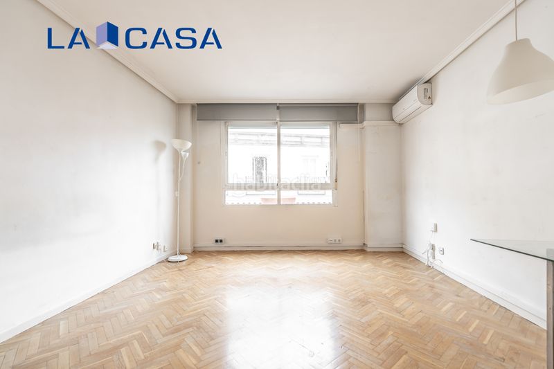 Foto fd4be624-9f8e-4116-b958-918f0e8305ba. Pis amb calefacció a Cortes-Huertas Madrid