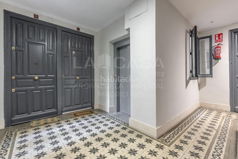 Foto 793274ee-cd39-4f67-995f-d20c14e7661e. Pis a calle linneo 20 a Imperial Madrid