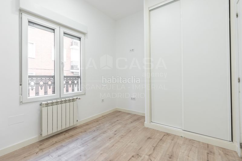 Foto 7f7472eb-e1fa-42e3-a88a-09f5228d8660. Pis a calle linneo 20 a Imperial Madrid