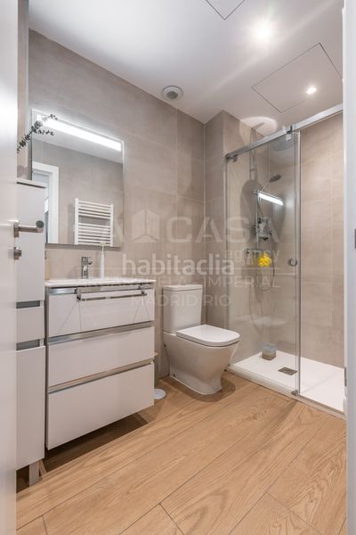 Foto 07b74d54-dd11-402e-b294-aa94fa11b41a. Pis amb aparcament a Guindalera Madrid