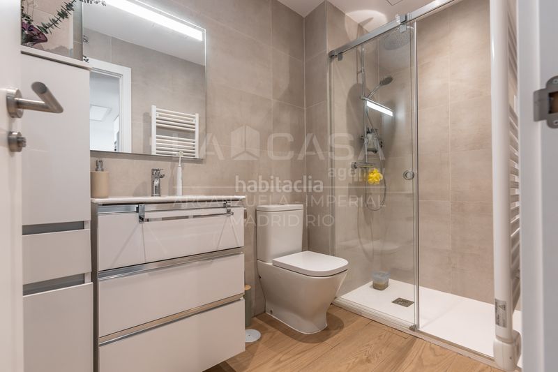 Foto 0f81efb2-d387-445b-90c1-0fd8f179de11. Pis amb aparcament a Guindalera Madrid