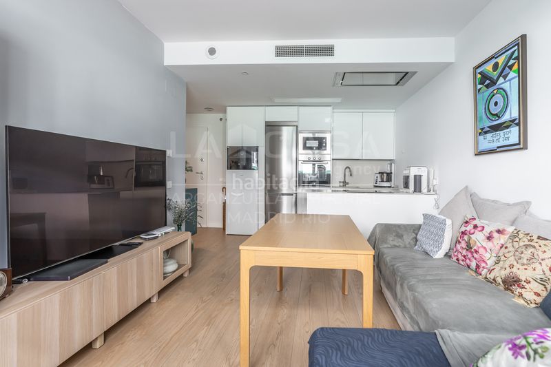 Foto 0fbbcd4c-8cd4-4ed1-b873-ffc4599a4b9f. Pis amb aparcament a Guindalera Madrid