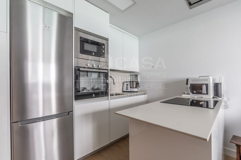 Foto 11269518-575c-49ee-8fc3-a97256f1c34b. Pis amb aparcament a Guindalera Madrid