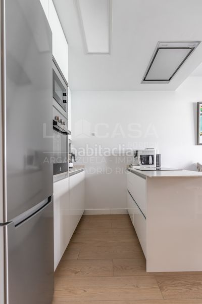 Foto 2664c382-4194-46a9-89e3-eec2ec4aa8ec. Pis amb aparcament a Guindalera Madrid