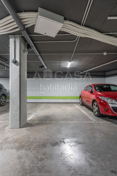 Foto 3db3e172-788b-48f7-bcb8-ec6987eb9e0a. Pis amb aparcament a Guindalera Madrid