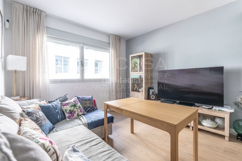 Foto b62a88bc-3111-45d9-b476-f9bd4926f387. Pis amb aparcament a Guindalera Madrid