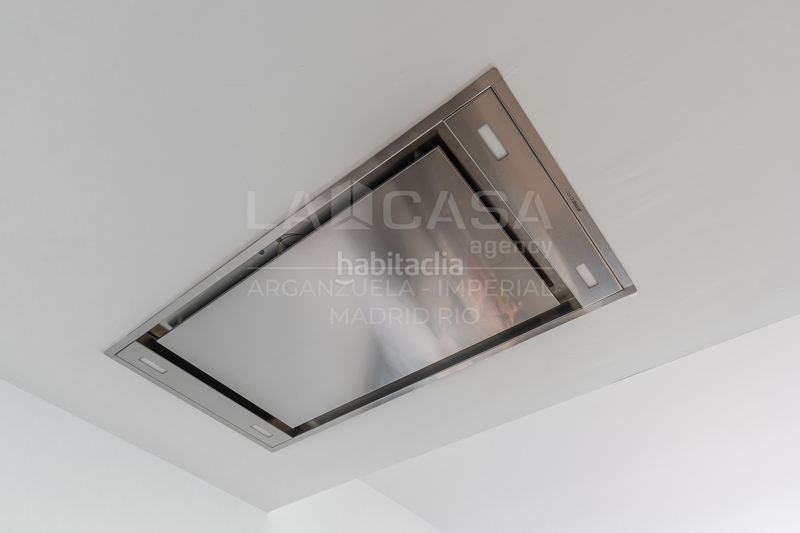 Foto df4e54b9-4d04-448f-9287-a4017d1056f4. Pis amb aparcament a Guindalera Madrid