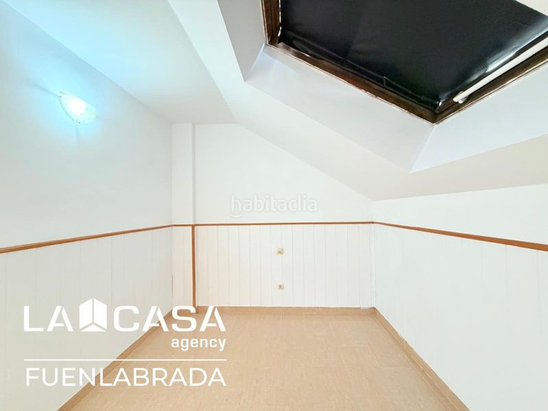 Foto aa7acde2-d9f6-4a27-a8ee-e19648503508. Dúplex amb calefacció aparcament piscina a Viso de San Juan (El)