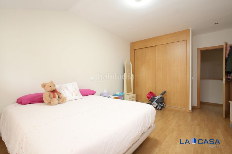Foto 4e3f240c-583c-45a4-95a4-028d378b772e. Casa adossada a Carranque