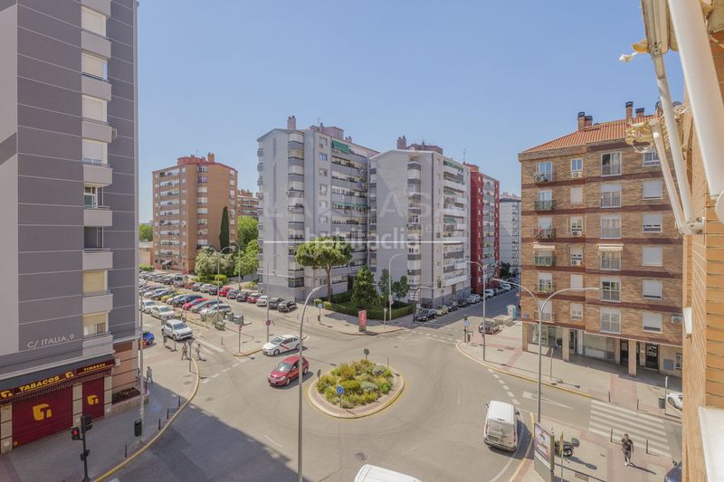Foto d4e3802d-cc26-4d96-9c88-885302bd366d. Pis amb aparcament a Centro Fuenlabrada