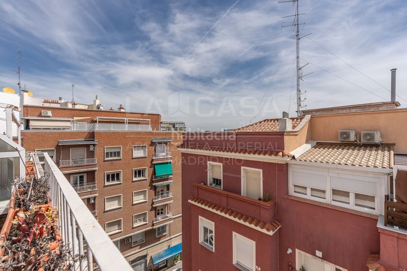 Foto 450bf6f8-273a-448c-bff4-e51eb5fe1616. Àtic amb calefacció a Ciudad Jardín Madrid