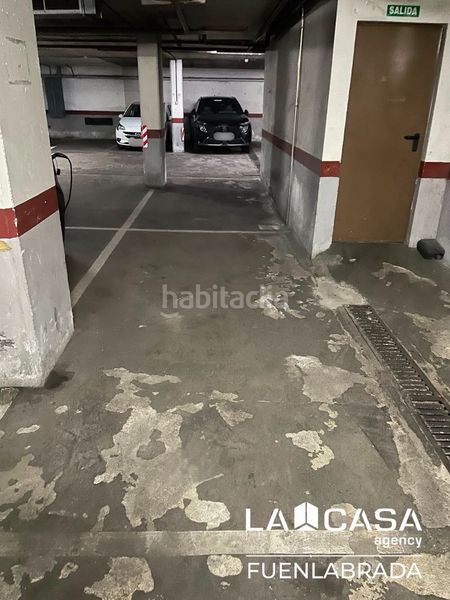 Foto 51f36d10-1008-453d-9446-fafbbd4e222e. Aparcament cotxe a El Arroyo-La Fuente Fuenlabrada