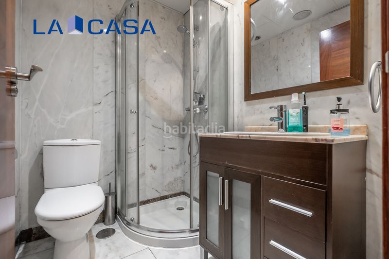 Foto a7516094-a7ec-4c45-9b99-4d110fea1871. Pis amb aparcament piscina a Delicias Madrid