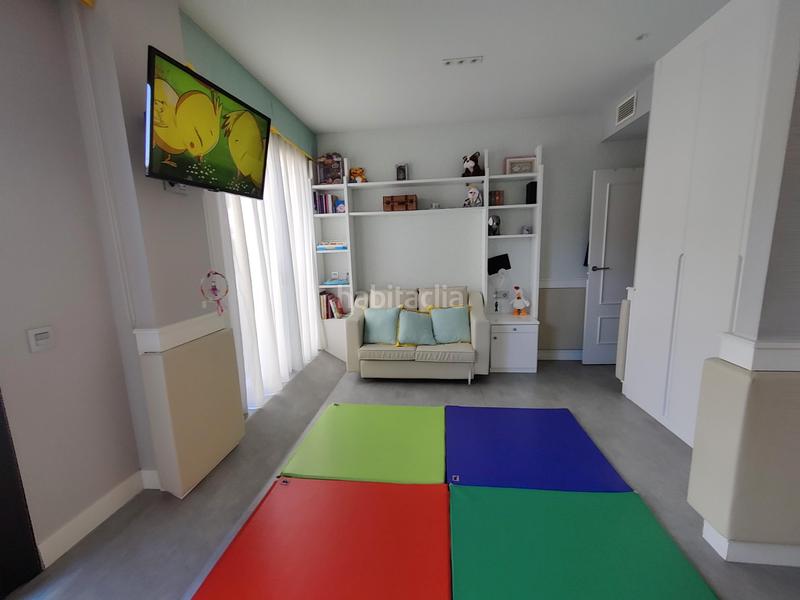 Foto c2af7394-1ae1-4686-b60d-f089a54ab327. Zweistöckige wohnung mit heizung pool in Valenoso Boadilla del Monte