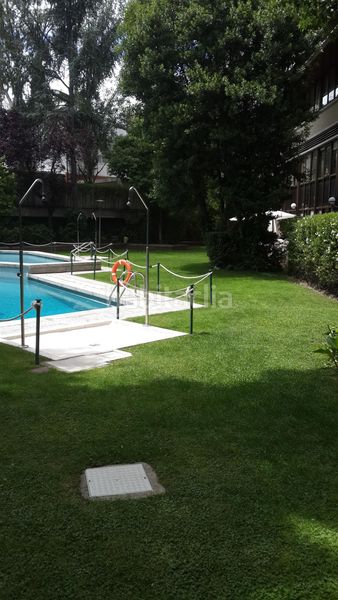 Foto feb2aa61-4259-436a-b2e9-ca945f33eb1b. Lloguer apartament amb calefacció piscina a Nueva España Madrid