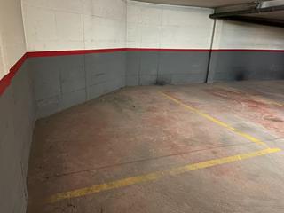 Lloguer Aparcament cotxe  Carrer dr klein. Plaça de parking al centre de cardedeu