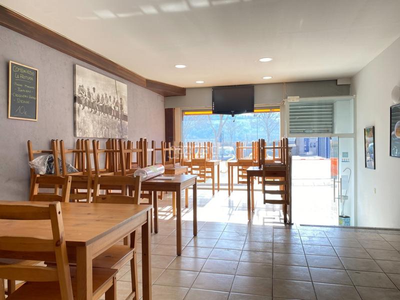 Foto 401155f2-dbde-4f9b-8495-5c8e041562ef. Local comercial en calle minuart 7 bar restaurante en venta en Sant Celoni