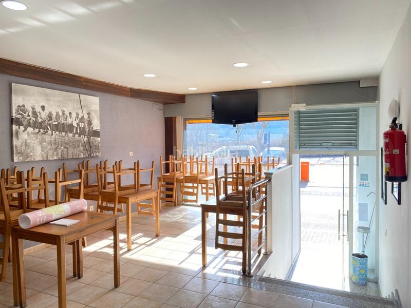 Foto cda5adea-bb1d-404e-919a-52da99d44d41. Local comercial en calle minuart 7 bar restaurante en venta en Sant Celoni
