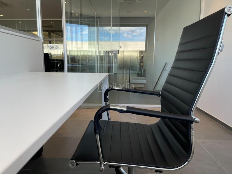 Foto 8fbbc985-680e-48b3-85f3-cc177e4ddaab. Rent office space with heating in Cardedeu