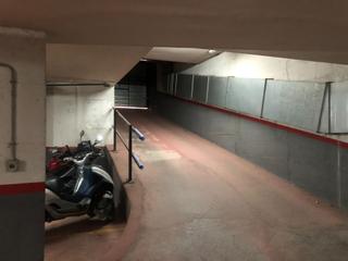 Miete Autoparkplatz  Calle dr klein. Alquiler de plaza de parking