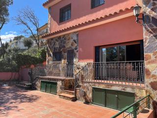 Maison à Llinars del Vallès. Casa a 4 vientos en venta