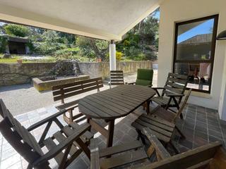 Maison à Avenida can montells, de 13. Relájate